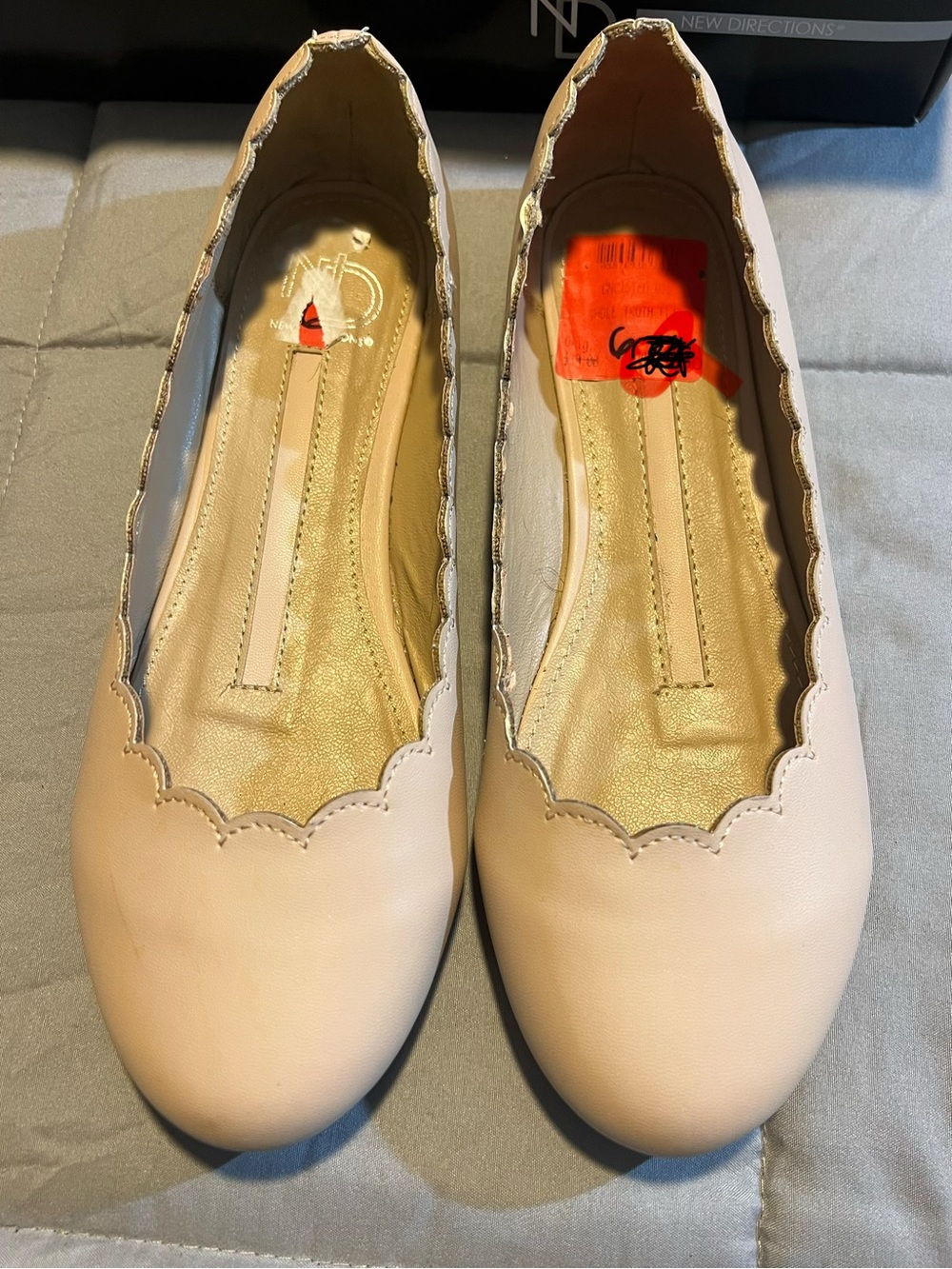 new directions Nude Scalloped Ballet Flats - Picture 2 of 4